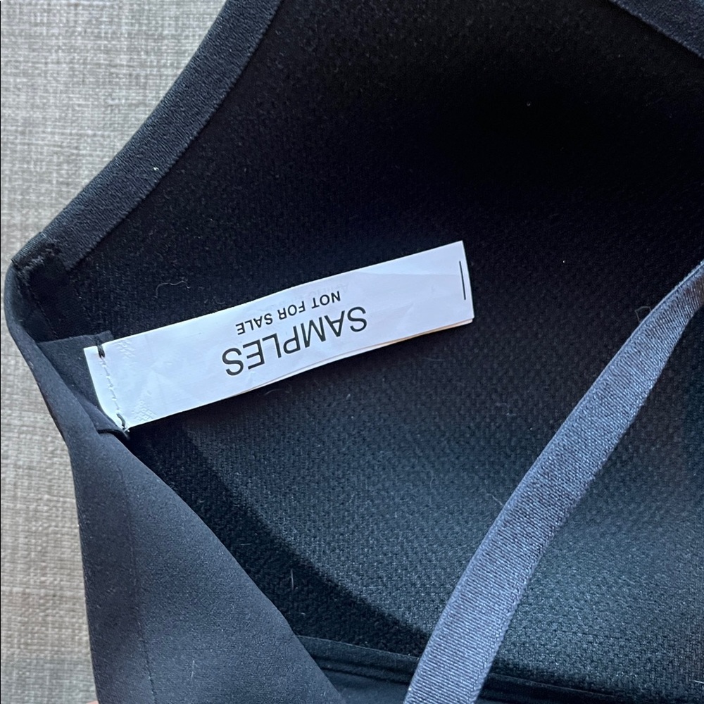 Nike Black Racerback Sports Bra NWOT Sample S/M - Picture 5 of 5